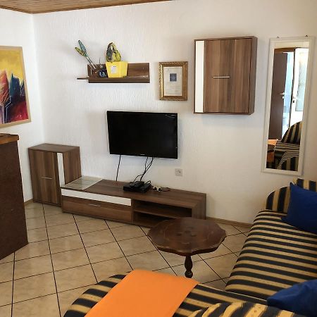 Apartment Mira Porec Bagian luar foto