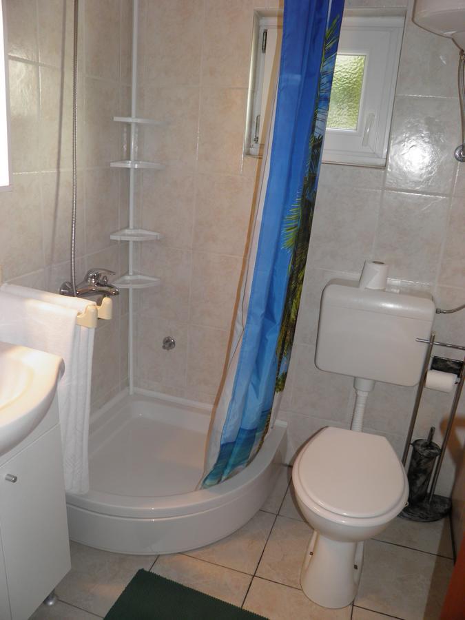 Apartment Mira Porec Bagian luar foto